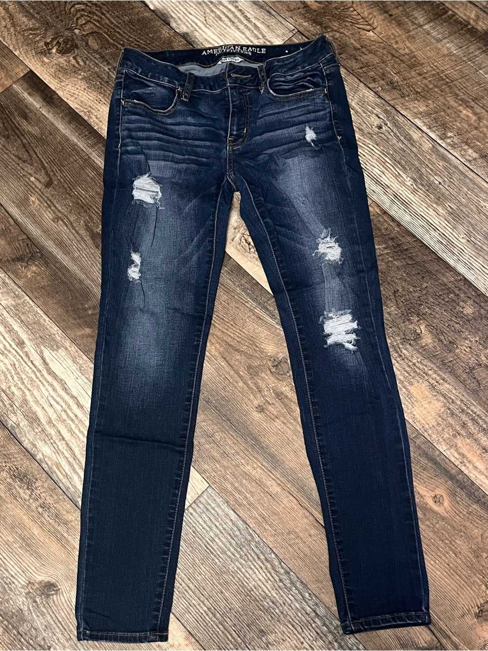 American Eagle Outfitters Women’s Dark Blue Distressed Skinny Jeans